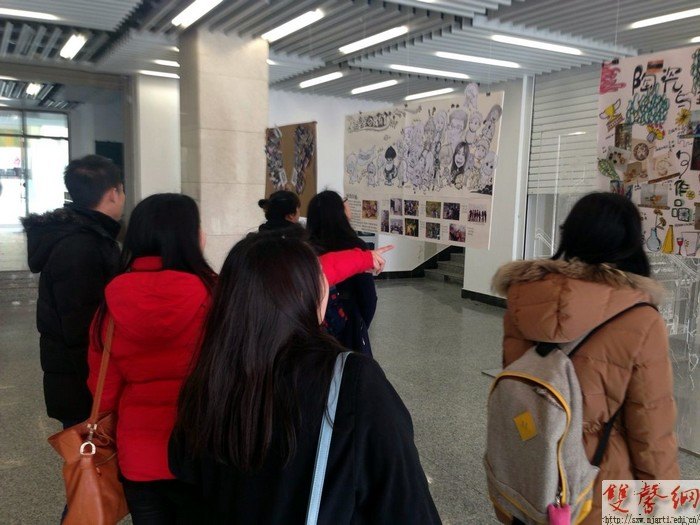 設(shè)計(jì)學(xué)院16個(gè)班級(jí)辦展覽集體“曬幸福”