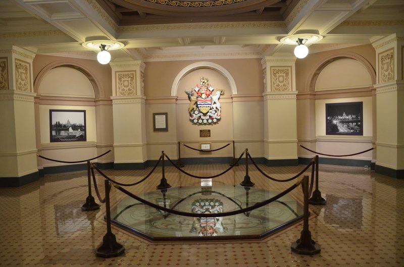 【加拿大中國青年領袖訓練營報道三十八】BC議會大廈,維多利亞“商學院”