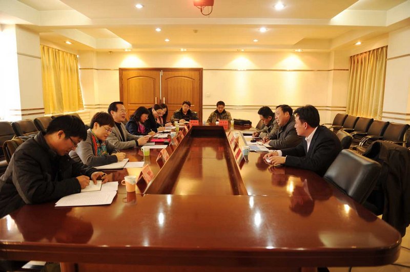 青島科技大學專家來校交流