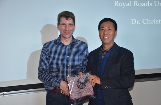 【加拿大中國青年領袖訓練營報道三十九】海外課堂第十一天—皇家路大學跨文化的鐫刻