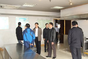 青島酒店管理職業(yè)技術(shù)學(xué)院烹飪學(xué)院到山東旅游職業(yè)學(xué)院參觀考察