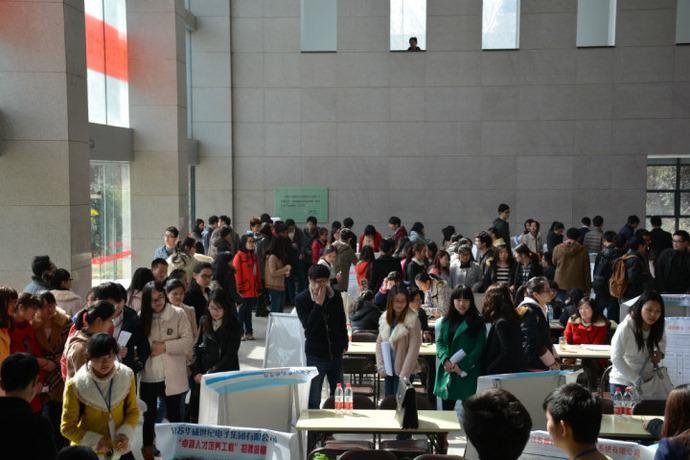 金陵學院成功舉辦常州“校園優才引進計劃”專場招聘會