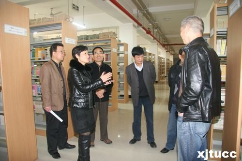 陜西省教育廳專家蒞臨西安交通大學城市學院檢查指導工作