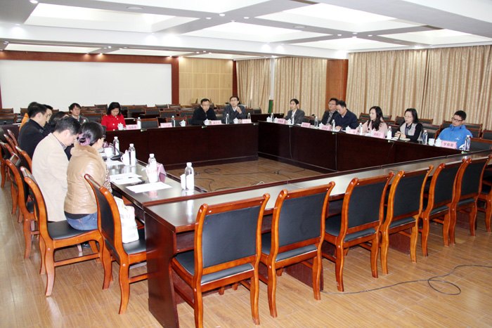 右江民族醫學院鄧硯副書記一行來廣西師范學院考察交流思想政治理論課建設工作