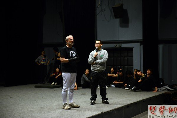 美國賓州印第安納大學胡德教授一行到影視學院講學