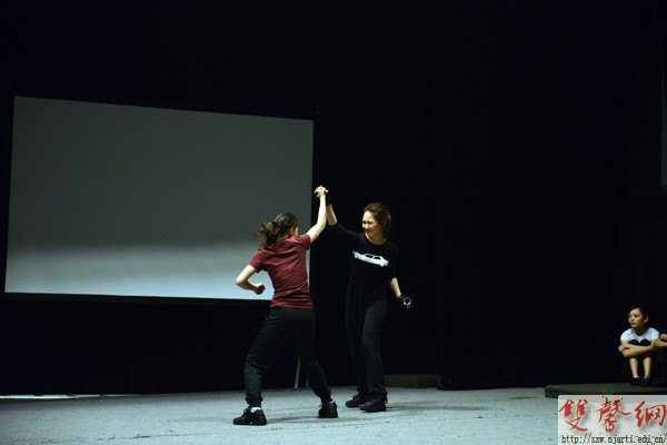 美國賓州印第安納大學胡德教授一行到影視學院講學