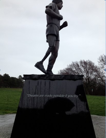 【加拿大中國青年領袖訓練營報道五十三】馬拉松義跑的領航人,Terry Fox,用生命詮釋希望