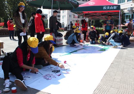 校志愿者協會開展水知識宣傳活動