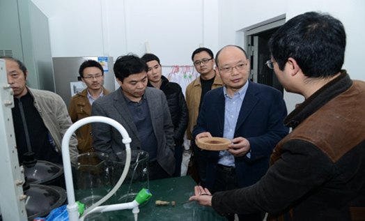 四川大學(xué)雷景新教授來湖北工業(yè)大學(xué)做學(xué)術(shù)報告