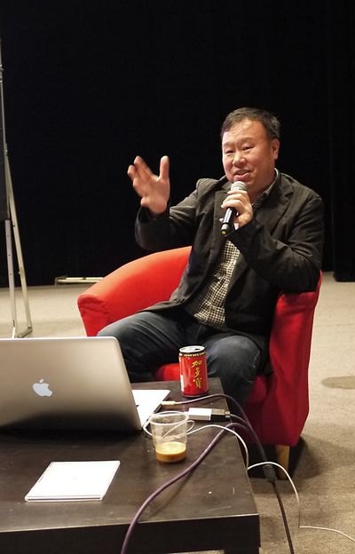 電影電視學院舉辦周正平舞美專題講座