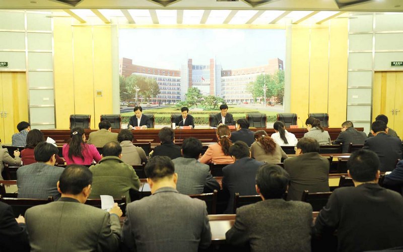 濱州學(xué)院召開2014年服務(wù)地方工作會議