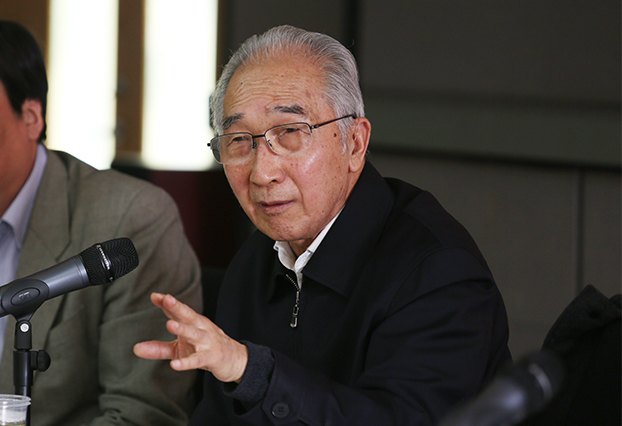 中央美術學院召開黨委中心組(擴大)學習報告會