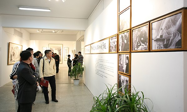 教學(xué)相長:許仁龍教學(xué)創(chuàng)作觀摩展開幕