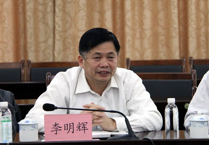 廣西民族師范學院李明輝書記、武波院長一行到廣西師范學院考察交流