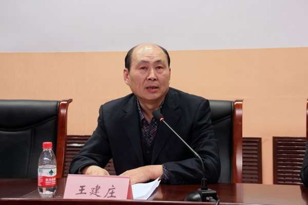 鄭州職業技術學院召開第二屆“宇通班”開班典禮暨獎學金頒獎大會