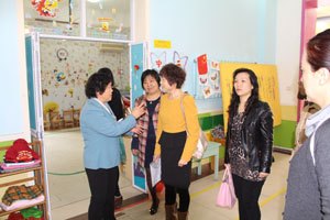 歷下區教育局檢查團來山東旅游職業學院幼兒園進行2013年度年檢工作