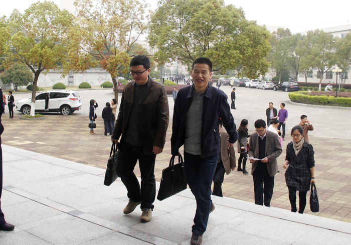 校七屆一次教代會(huì)、第十一次工代會(huì)暨第十三次教學(xué)工作會(huì)議花絮