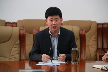 楊延東校長主持召開教育實踐活動意見落實專題會議