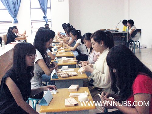 楊林校區會計學院 “農行杯”點鈔大賽圓滿落幕