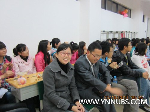 財管2011級新生在楊林校區舉行聯誼晚會