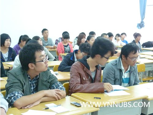 “感恩之心 伴我成長”主題演講比賽初賽圓滿結束