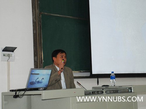 思政教研部舉行2011級(jí)新生《形勢(shì)與政策》講座