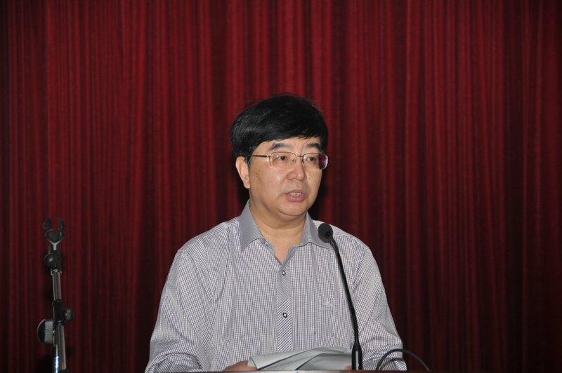 廣東石油化工學院隆重舉行“謀事精益CEO高級研修班助學金”發放儀式