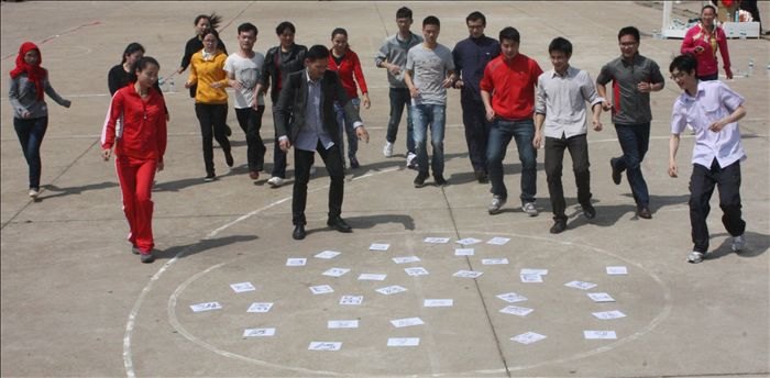 南昌工學院成功舉辦2014年鋪導員素質拓展訓練