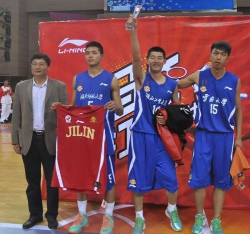 校男籃獲第十六屆CUBA中國大學生籃球聯賽西南賽區第七名