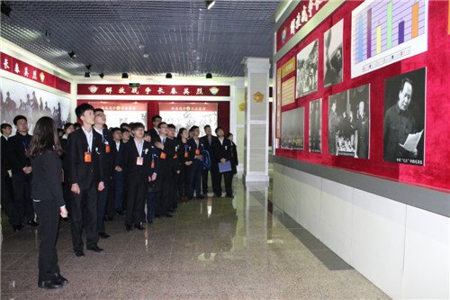 長春建筑學院開展“緬懷先烈,寄情清明”活動