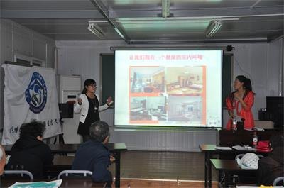 博士生講師團為中關(guān)園社區(qū)開展綠色宣講