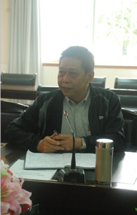 學校舉行社會治安綜合治理、消防安全責任書簽署儀式