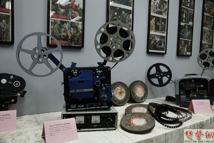 ڶϾӰՓ֮zƬӰ¶ӳ(dng)ɹek