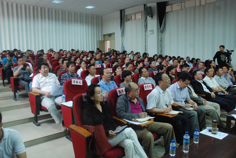 北師大鐘秉林教授蒞臨云南師范大學商學院解讀獨立學院改革與發展