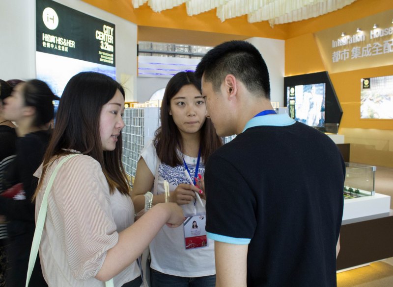 語言文學學院實踐教學系列報道之一新聞學子外出實踐 采訪活動鍛煉能力