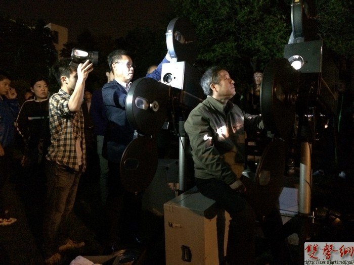 “第二屆南京電影論壇之膠片老電影露天放映活動”成功舉辦