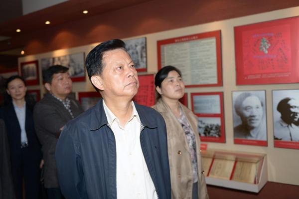 省委督查組來長(zhǎng)沙師范學(xué)校督查大學(xué)生思政教育工作