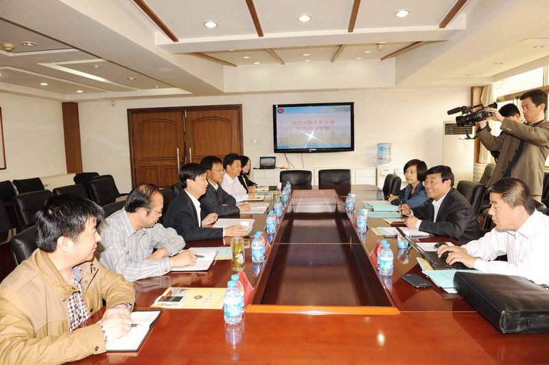 省委高校工委督導組來校檢查大學生思想政治教育測評工作