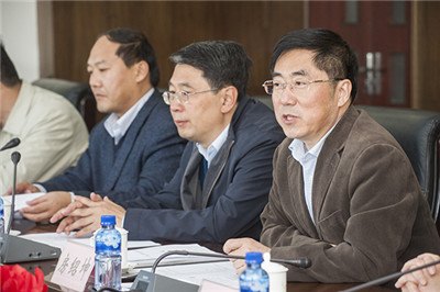 住建部土木工程專業高等教育評估專家組來校評估視察