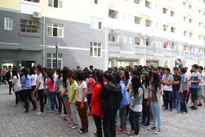 三峽大學科技學院開展地震避險逃生演練