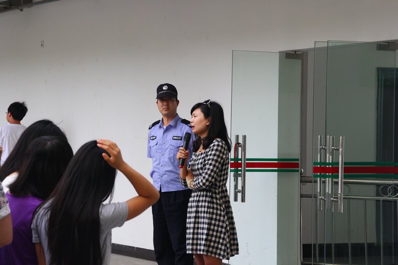 三峽大學科技學院開展地震避險逃生演練