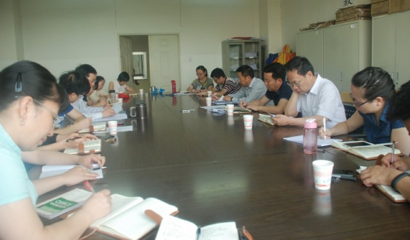 為學校發(fā)展改革轉型開好頭、起好步——校領導到各學院開展走訪調研