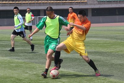 國防生“綠色衛(wèi)士”杯足球賽開戰(zhàn)