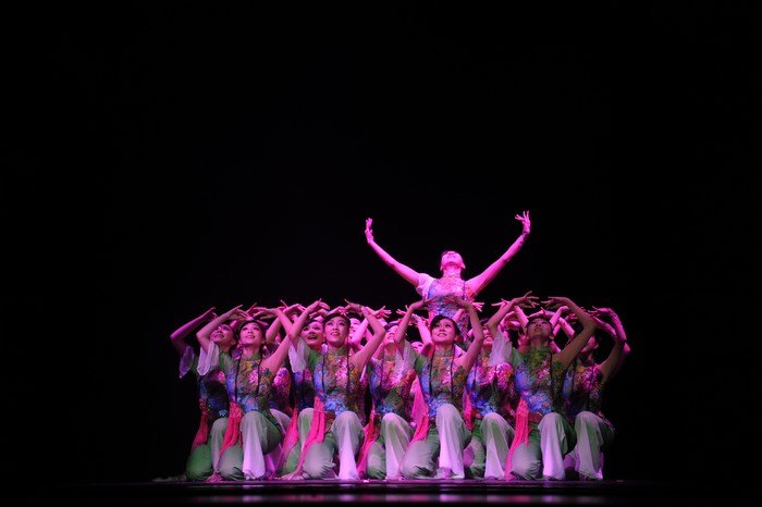 舞蹈學(xué)院在第六屆華東專業(yè)舞蹈比賽中獲得佳績(jī)