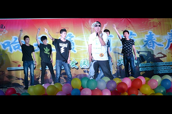 “唱響天籟,萌動春聲”第三屆校園歌手大賽落幕