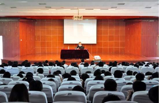 電子電氣工程學院搭建發展平臺發揮優勢潛能——開展校企合作人才培養探究