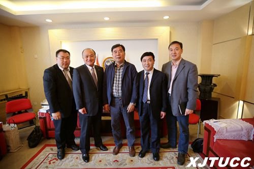 ձHW(xu)}ɰУLһЁLͨW(xu)ЌW(xu)Ժ