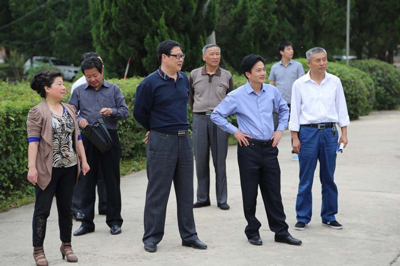 校領(lǐng)導(dǎo)一行到東校區(qū)視察調(diào)研