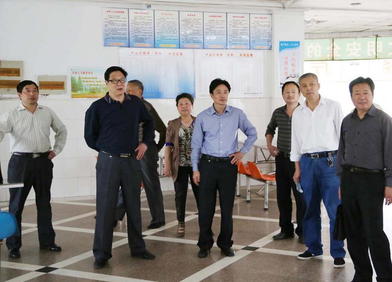 校領(lǐng)導(dǎo)一行到東校區(qū)視察調(diào)研