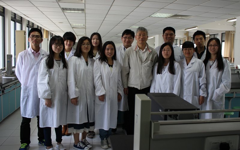 【青春在閃光】“跨界”科技協同創新,點亮青年綠色紡織夢——東華大學學子跨專業共組合作團隊 積極推進麻類纖維生物脫膠技術研究